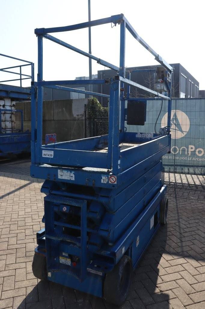 Scissor lift Skyjack SJIII 3226 Electric 9.92m
