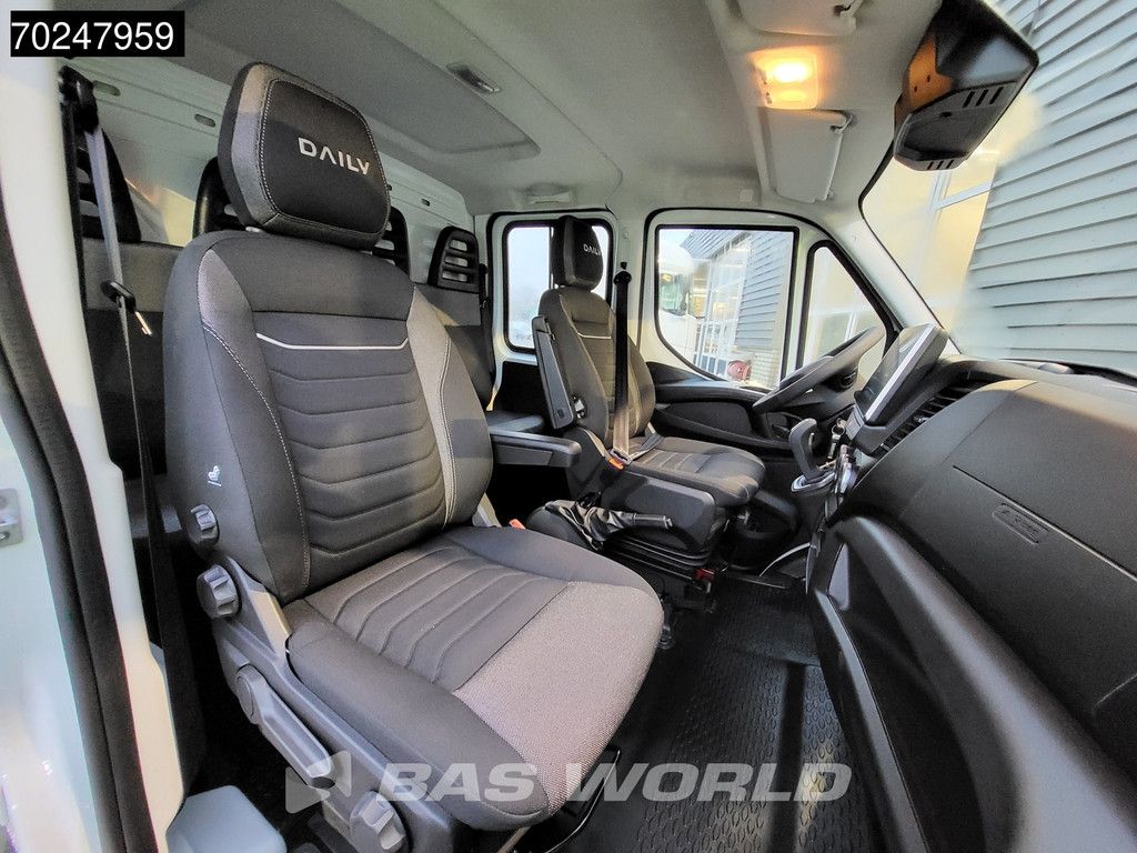 Iveco Daily 35C18 3.0L Automaat 180PK Dubbel Cabine Open Laadbak 2025-Model Dubbellucht 3,5t Trekvermogen ACC LED Navi Euro6 Pritsche Pickup 3m3 Klima DOKA
