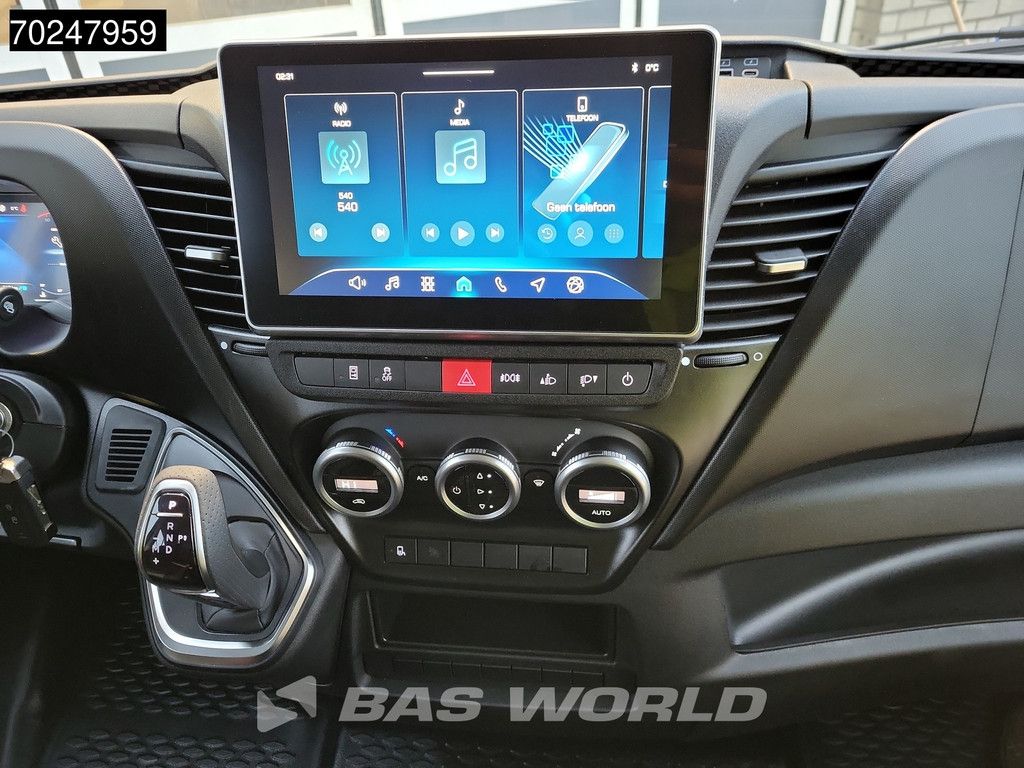 Iveco Daily 35C18 3.0L Automaat 180PK Dubbel Cabine Open Laadbak 2025-Model Dubbellucht 3,5t Trekvermogen ACC LED Navi Euro6 Pritsche Pickup 3m3 Klima DOKA