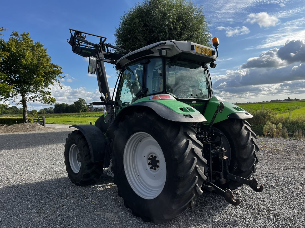 Deutz Fahr Agrotron K 410 met Stoll voorlader 3675 uur 50km/u