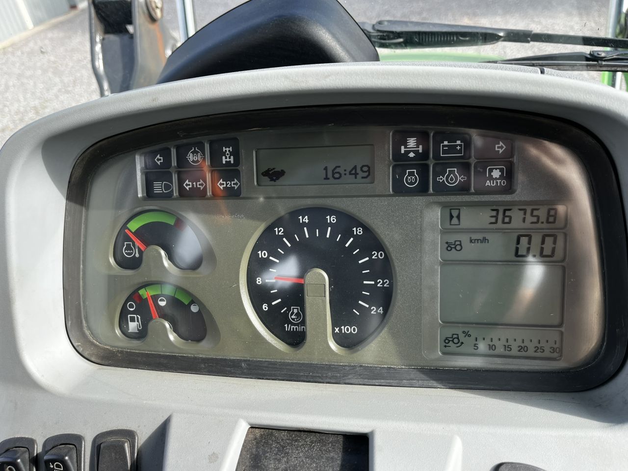 Deutz Fahr Agrotron K 410 met Stoll voorlader 3675 uur 50km/u