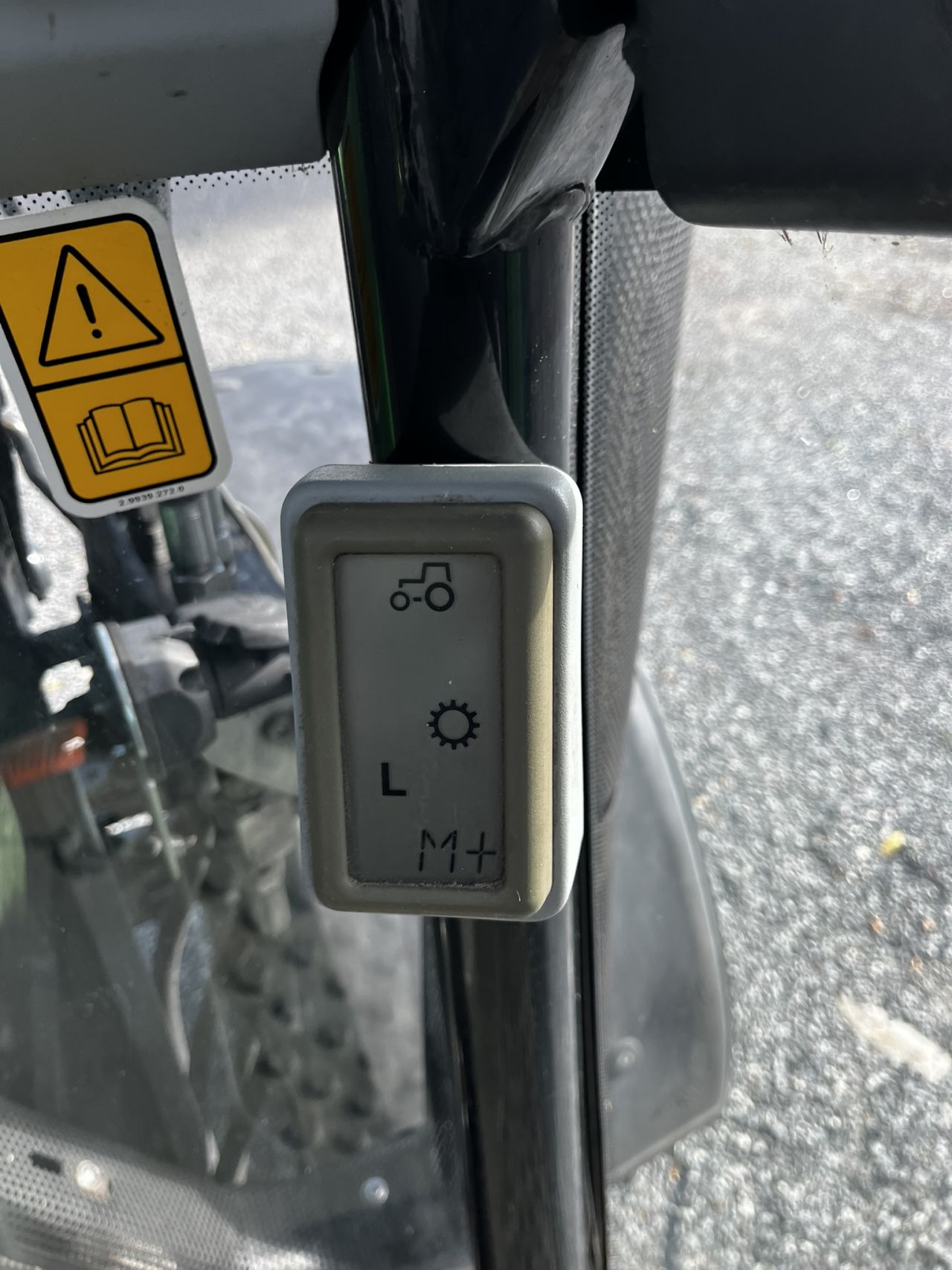 Deutz Fahr Agrotron K 410 met Stoll voorlader 3675 uur 50km/u