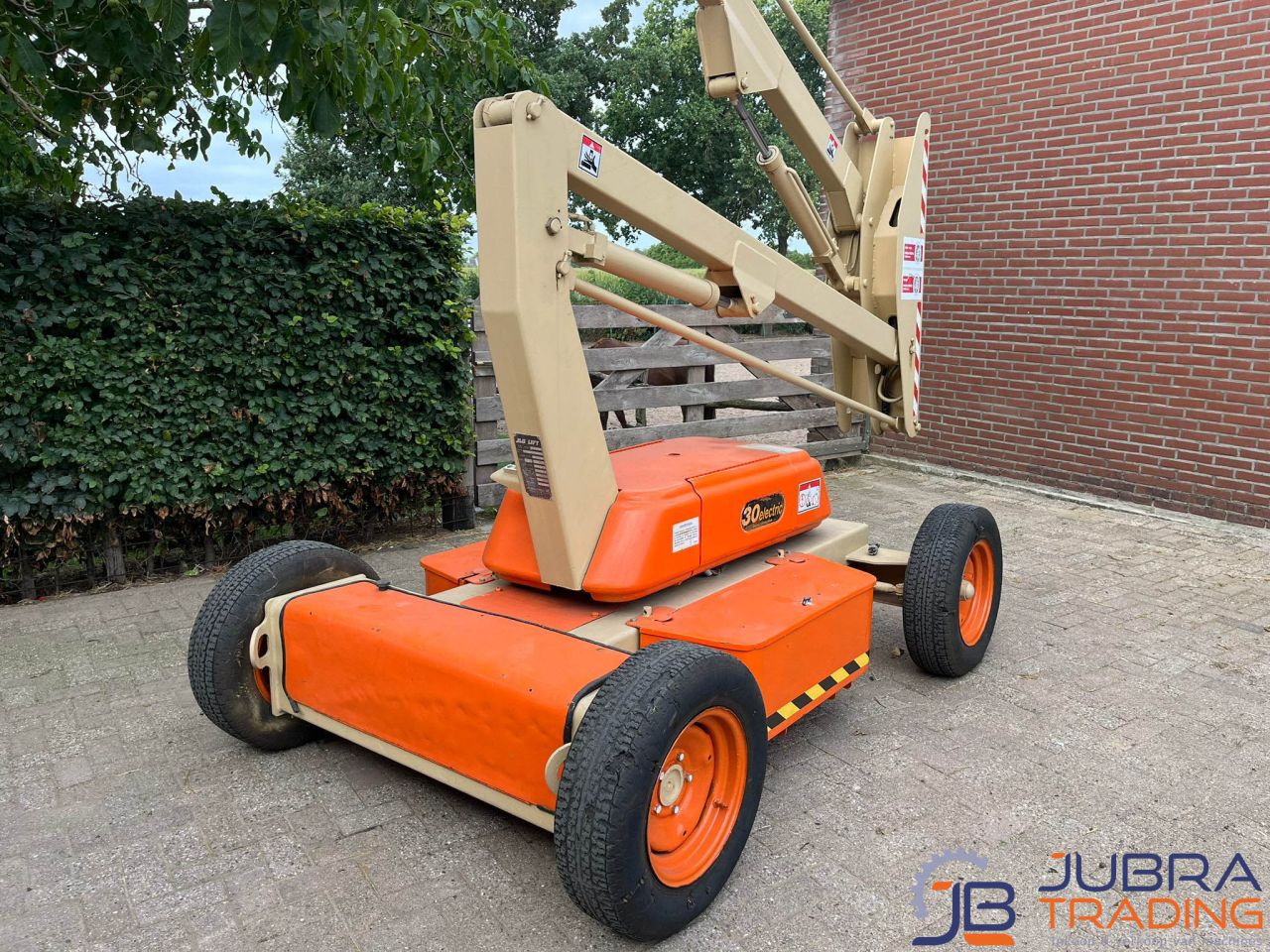 JLG 30 Electric Hoogwerker | Knikarm | 2000 | 4210U | 10M |