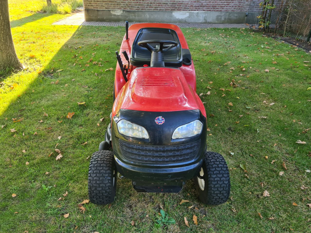 Sentar zitmaaier met opvangbak hydrostaat.
