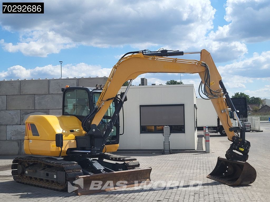Liugong CLG909 ECR A/C - 3 BUCKETS