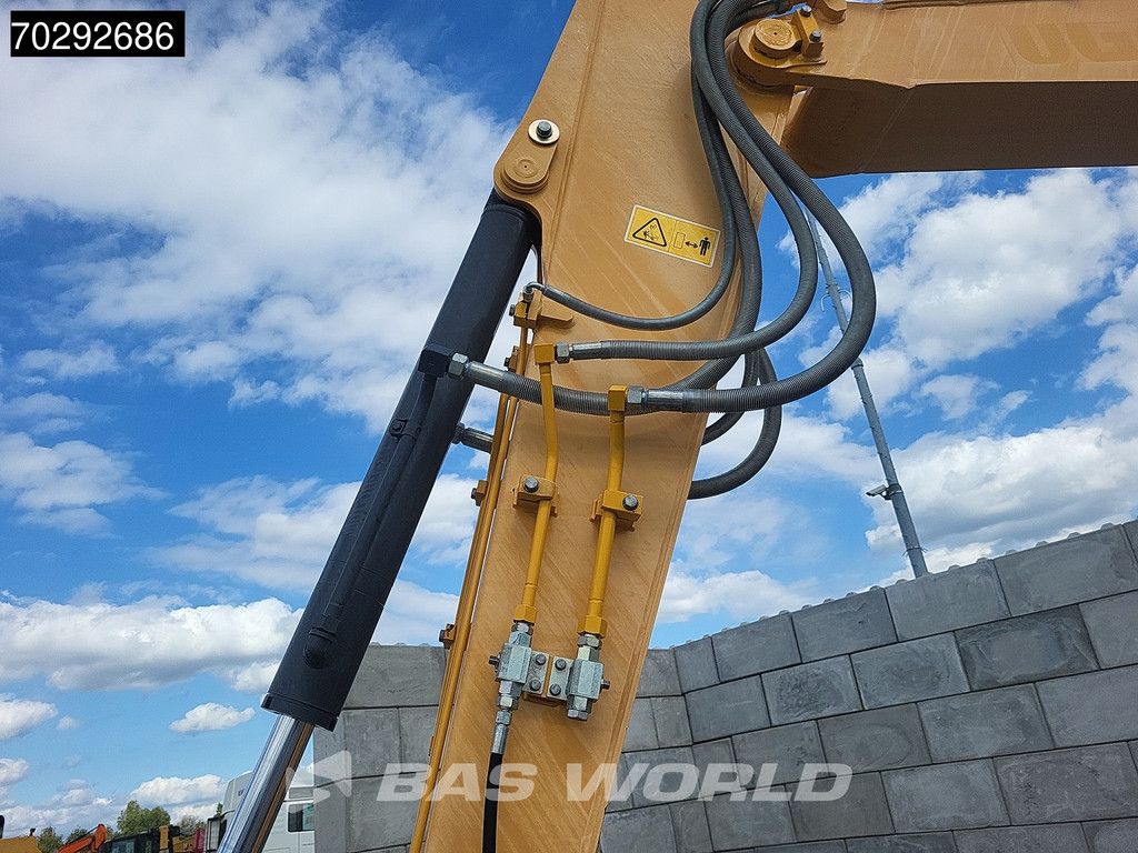 Liugong CLG909 ECR A/C - 3 BUCKETS
