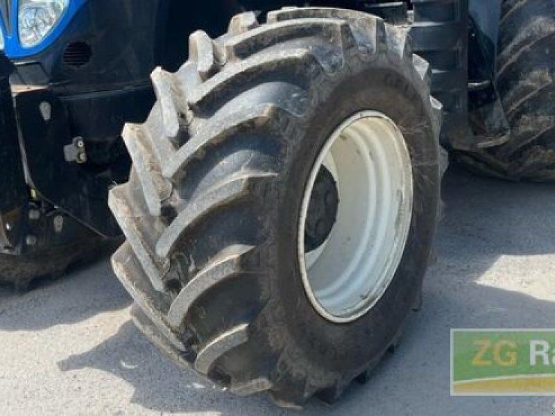 New Holland T6090