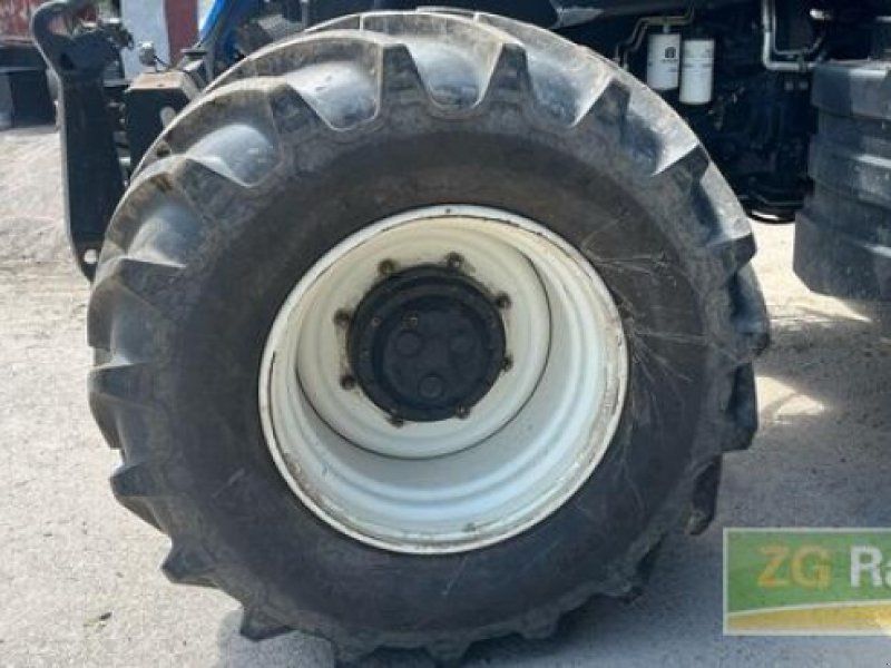 New Holland T6090