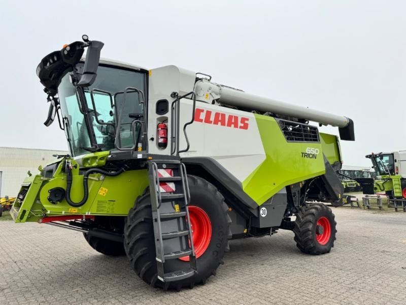 Claas TRION 650
