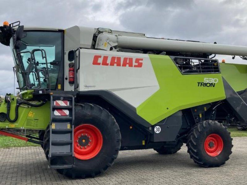 Claas TRION 530