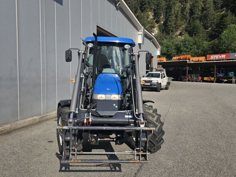 New Holland TD5020