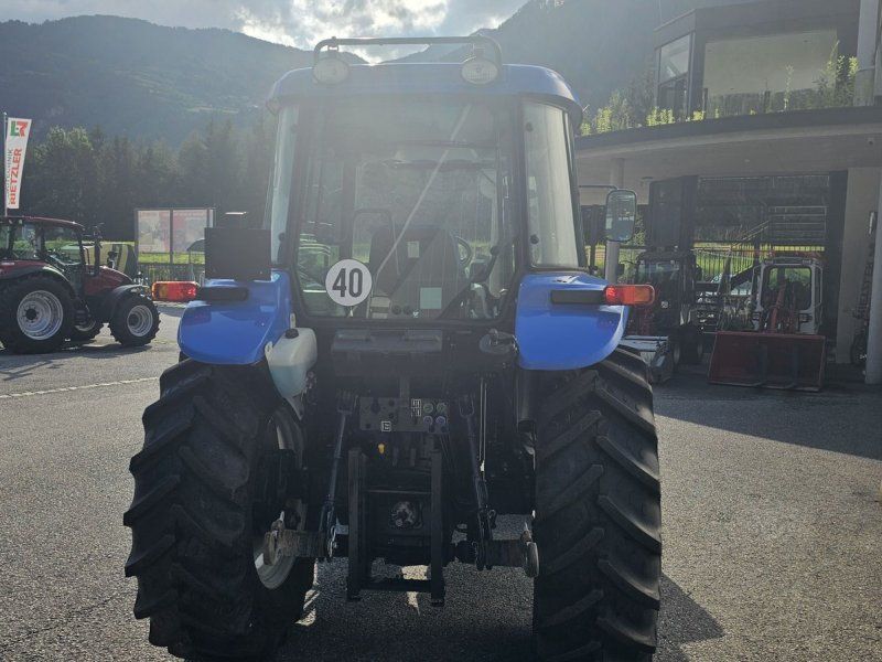 New Holland TD5020