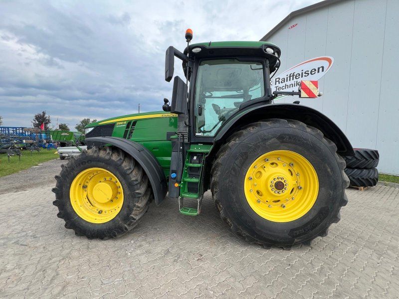 John Deere 7310 R
