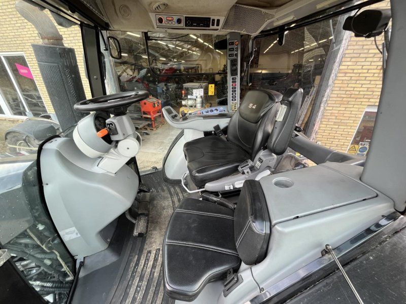 Valtra S374
