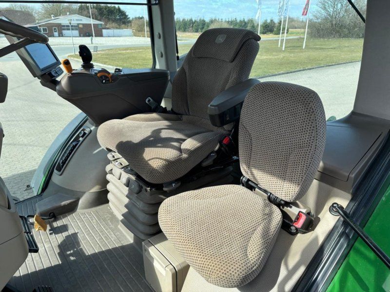 John Deere 8400R