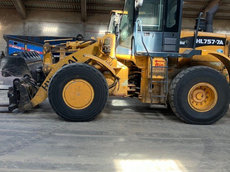 Hyundai HL 757-7A Gummihjulslæsser