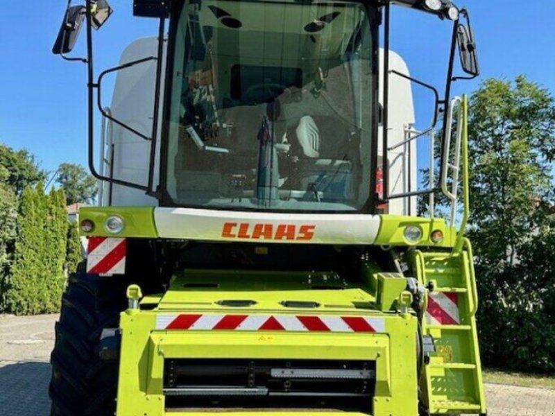 Claas Tucano 450
