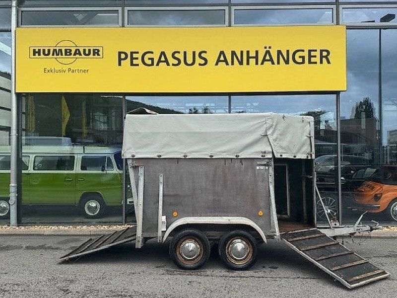 Barthau Pferdeanhänger Viehanhänger Frontausstieg 2t.