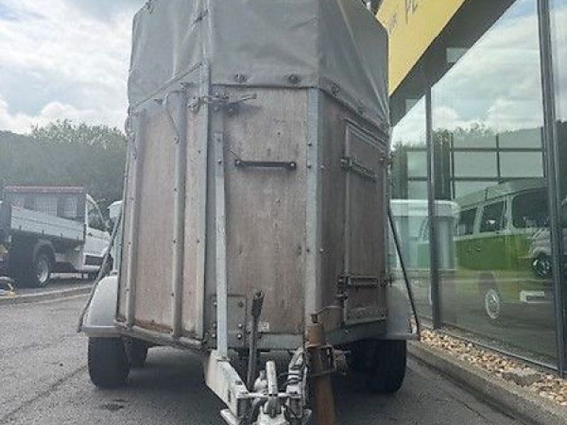 Barthau Pferdeanhänger Viehanhänger Frontausstieg 2t.