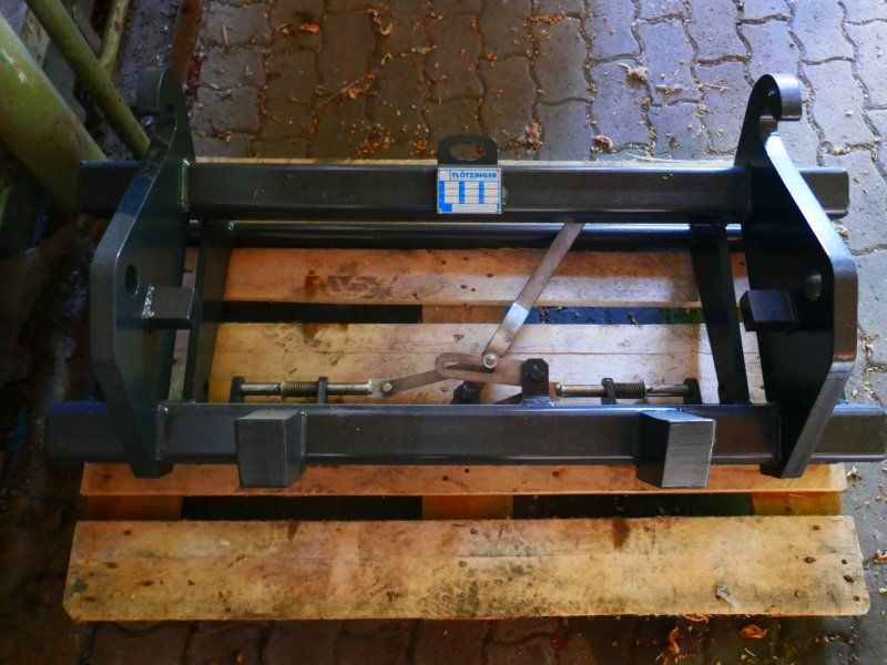 Flötzinger ADR-E Adapter Kramer auf EURO-Aufnahme