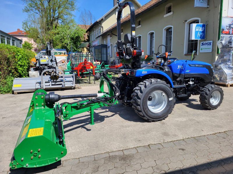 Solis 26 9+9 mit Ausliegemulcher 125cm + Industriereifen + Straßenzula