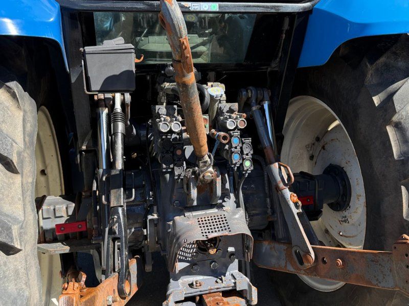 New Holland TS 115