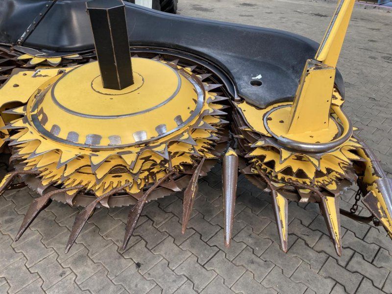 New Holland FR700
