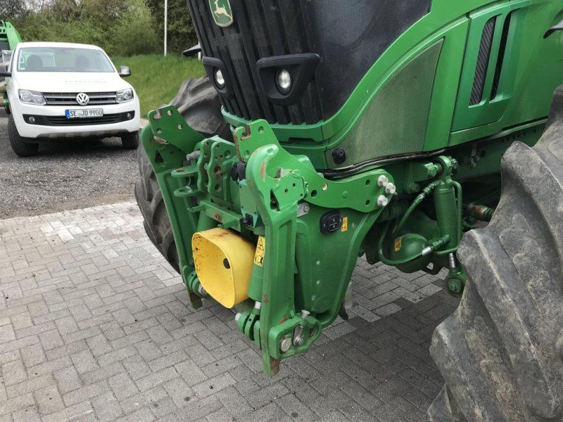 John Deere 6250R