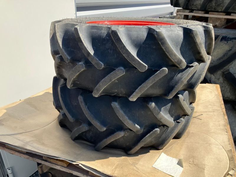 Claas MITAS 260/70R16 + 380/70R24