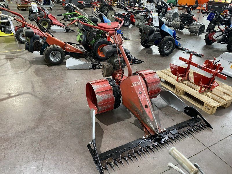 Aebi AM 9 mit Fingerbalken 150cm und Gitterräder