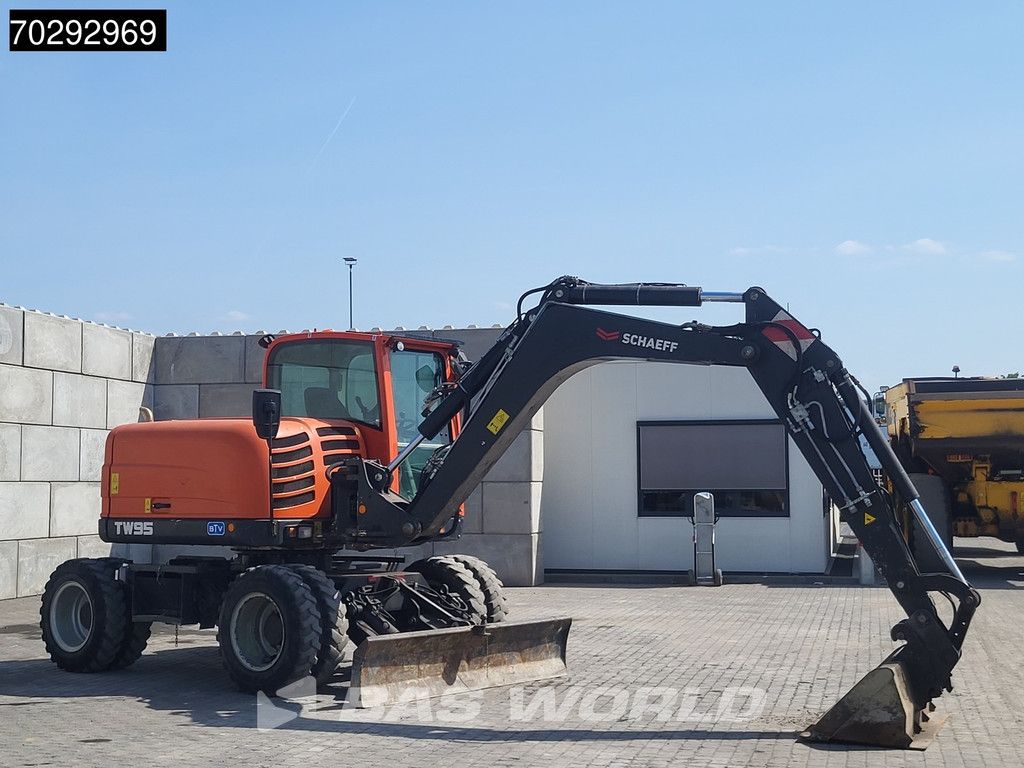 Schaeff TW95