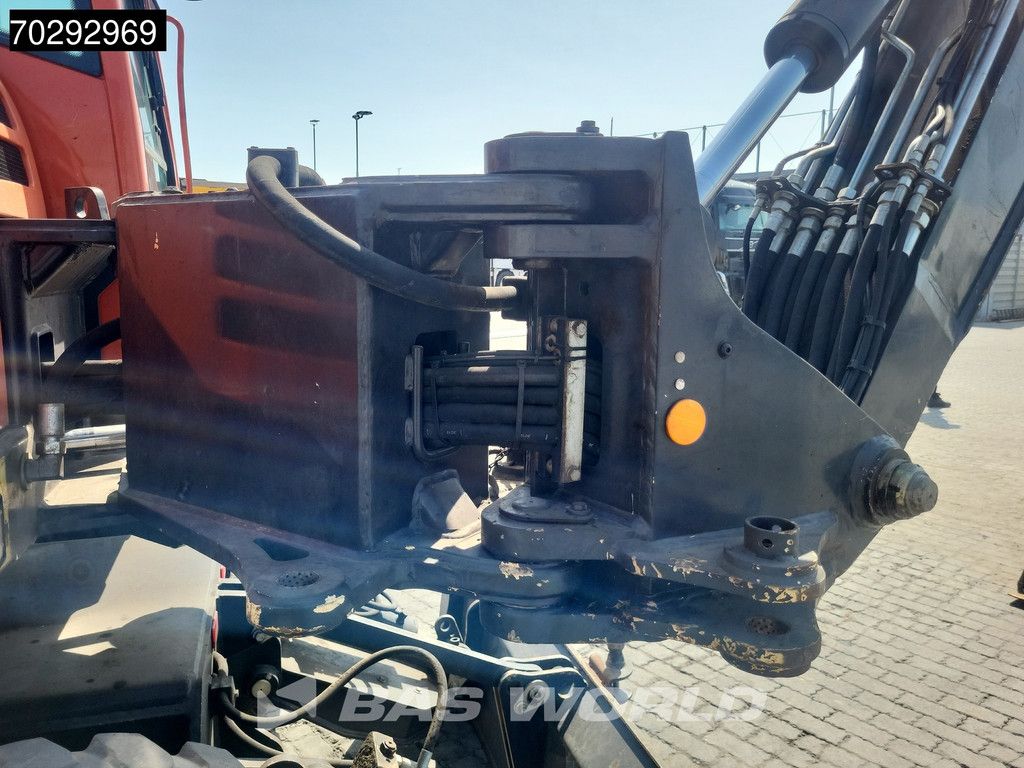 Schaeff TW95