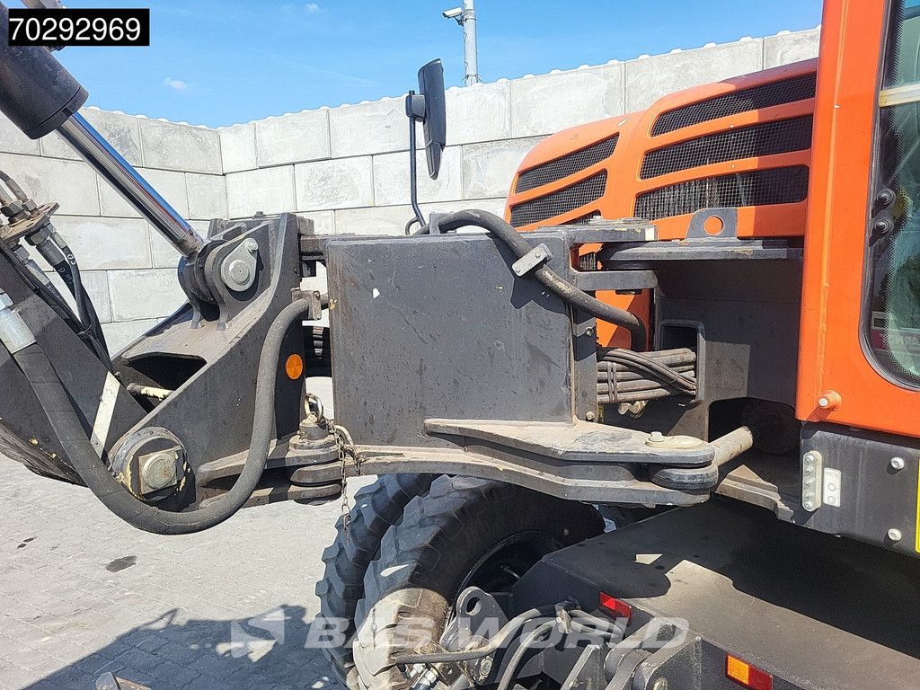 Schaeff TW95