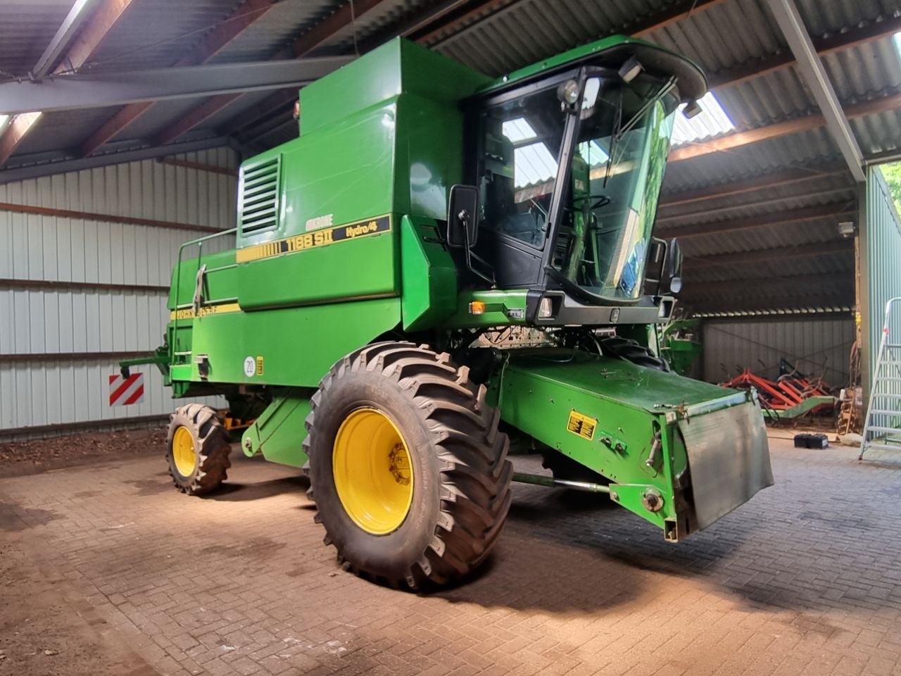 Maaidorser John Deere 1188 Hydro 4 Combine