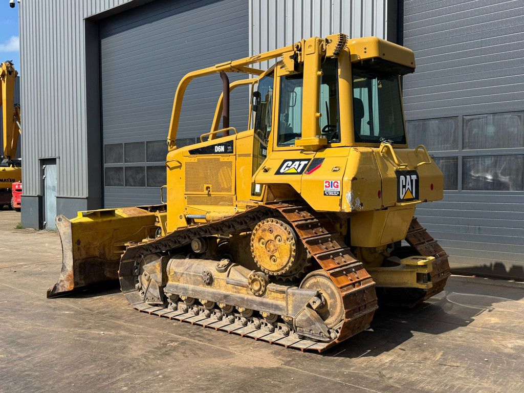 Caterpillar D6N XL