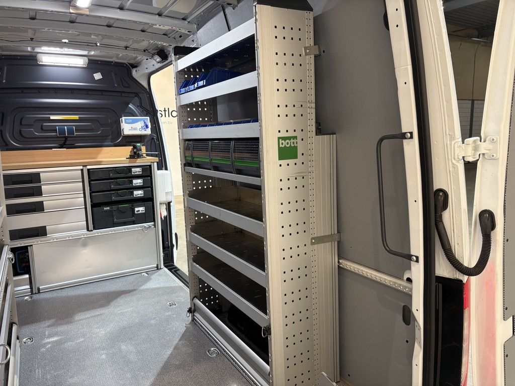 Mercedes-Benz Sprinter 311 CDI L2H2 / Euro 6 / Servicebus / Bott inrichting / 220V / Airco / Oprijplaat / Compressor / CarPlay / Camera / 85.395 KM !!
