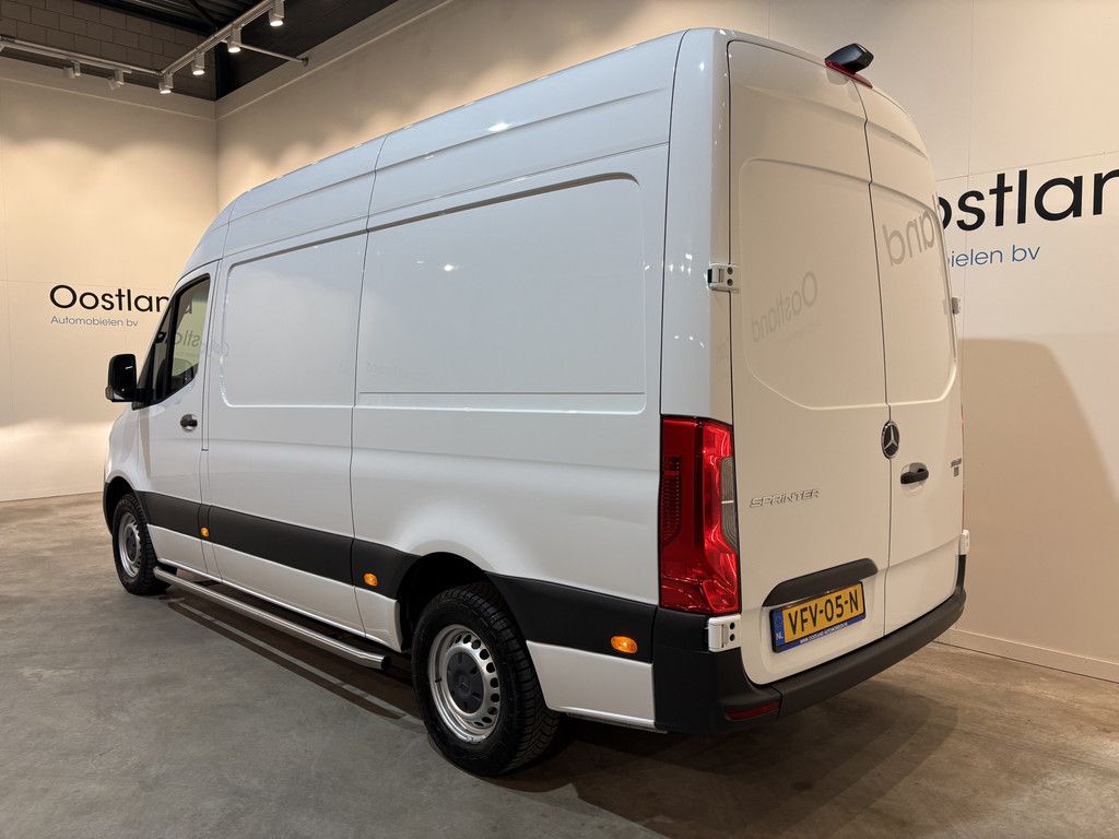 Mercedes-Benz Sprinter 311 CDI L2H2 / Euro 6 / Servicebus / Bott inrichting / 220V / Airco / Oprijplaat / Compressor / CarPlay / Camera / 85.395 KM !!