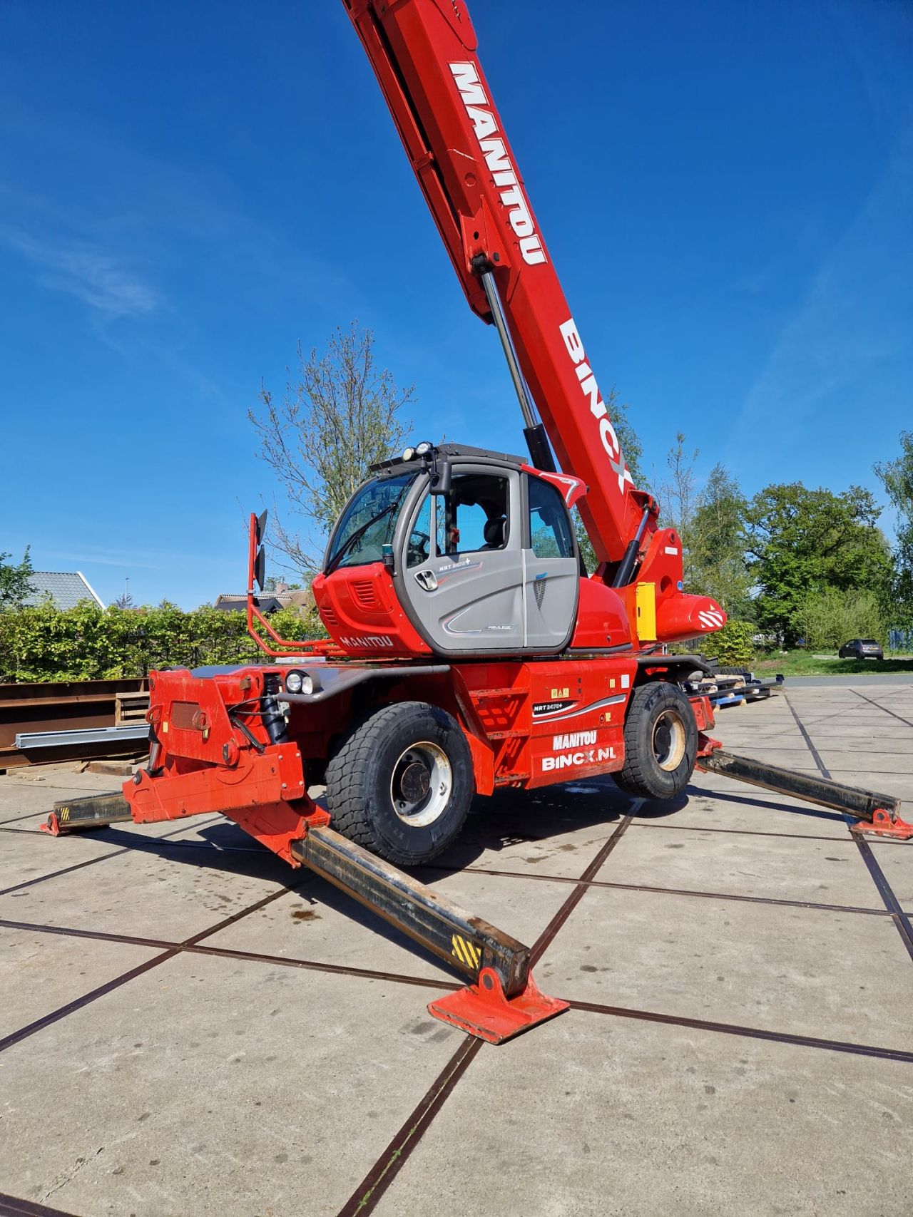 MANITOU MRT 2470 plus roterende verreiker 24 m