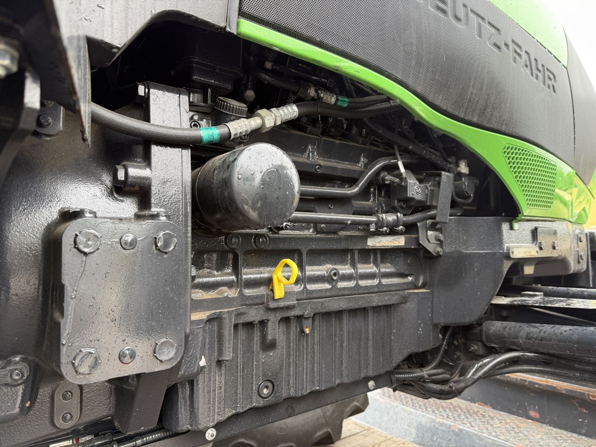DEUTZ FAHR AGROFARM 115 G tractor met 100 pk en 4 cilinder