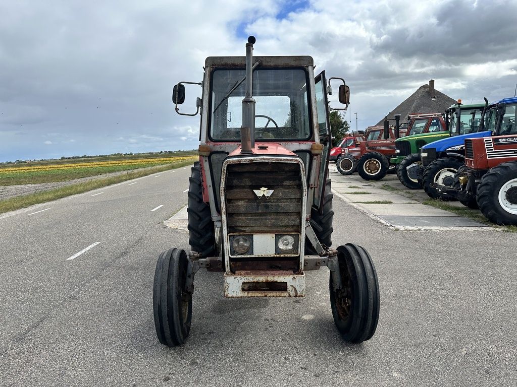 Massey-Ferguson 575