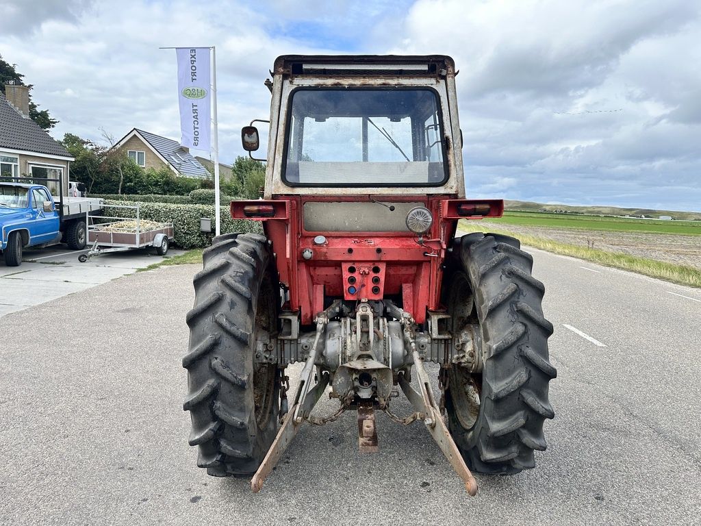 Massey-Ferguson 575