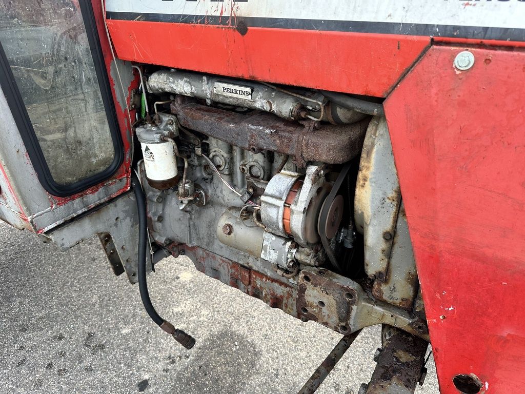Massey-Ferguson 575