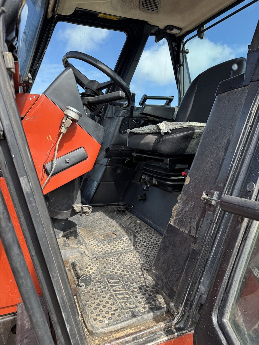 New Holland 180-90 DT