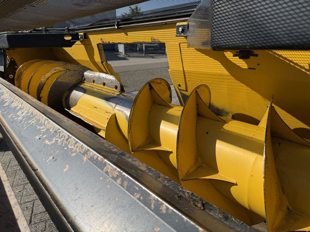 New Holland 380FP Gras Pickup