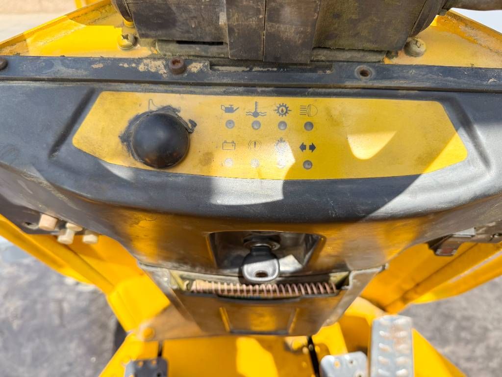 Thwaites 6T - Tilt + Rotate / Only 1062 Hours!