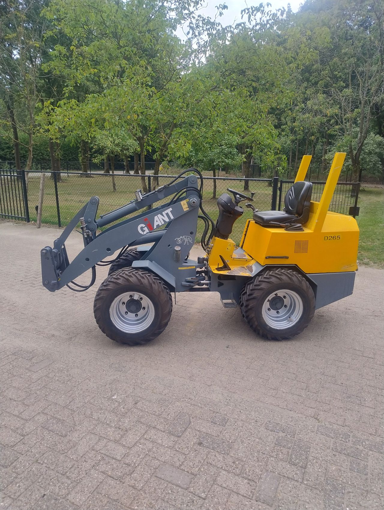 Giant v265 2007 shovel