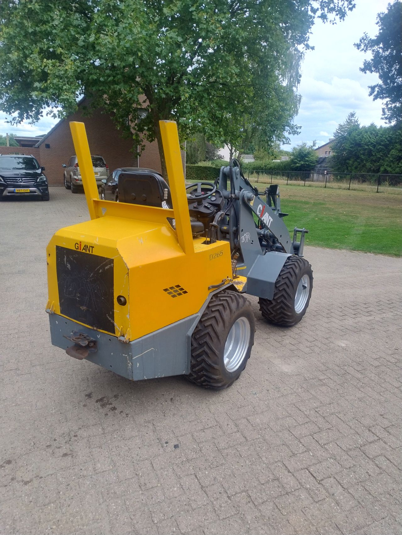 Giant v265 2007 shovel