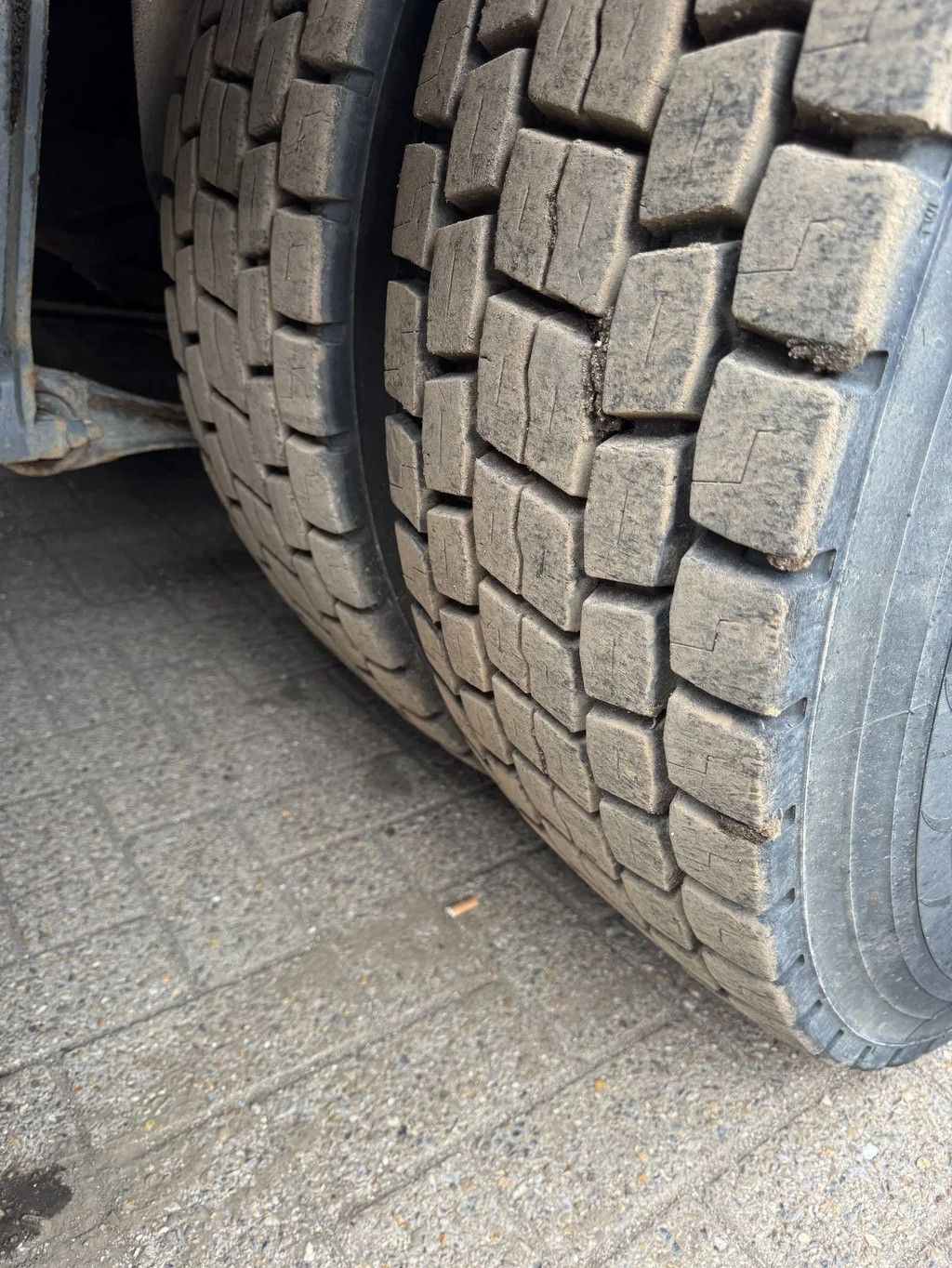 Volvo FM 440 **8X4-CABLE SYSTEM+CONTAINER-EURO 3-I SHIFT**