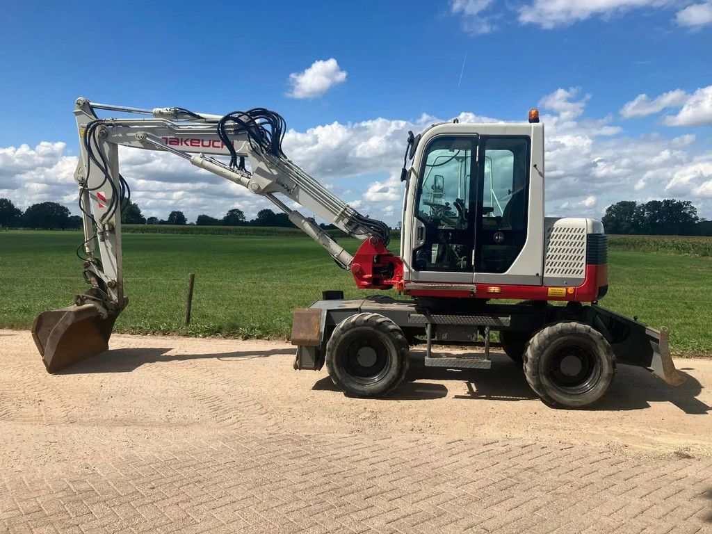 Takeuchi TB 175 W Bandenkraan