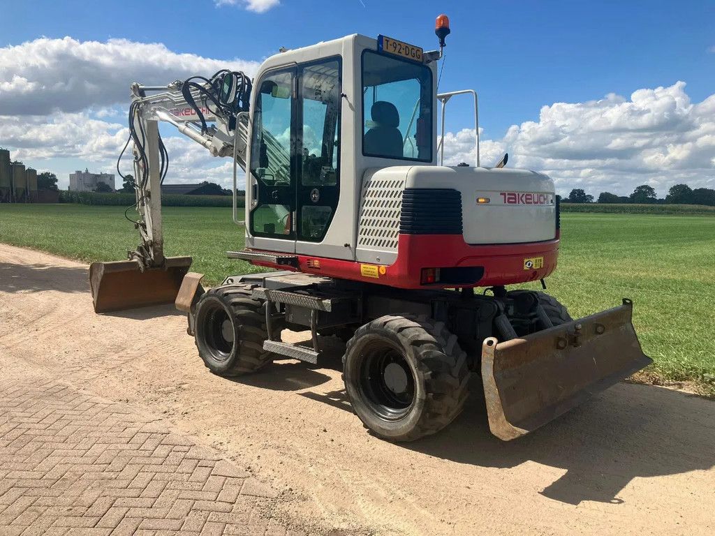 Takeuchi TB 175 W Bandenkraan